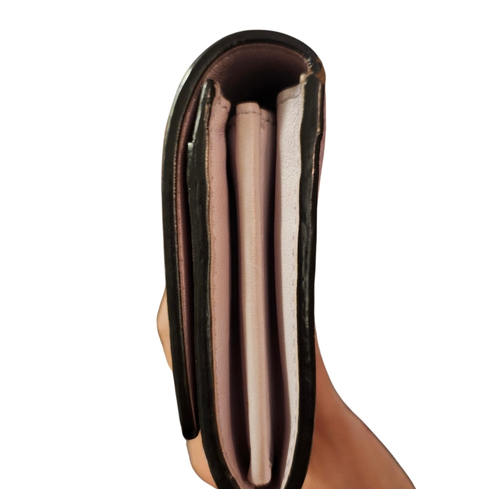 Fendi Blush Leather Wallet with Gold Detail - Picture 11 of 14